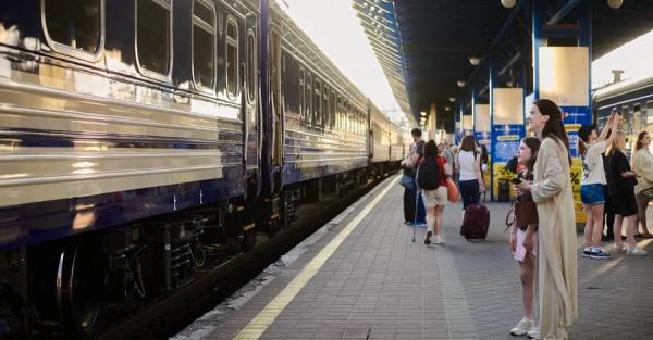 В Україні запустили комбіноване сполучення поїзд + автобус до Сум та Лозової - Новини України