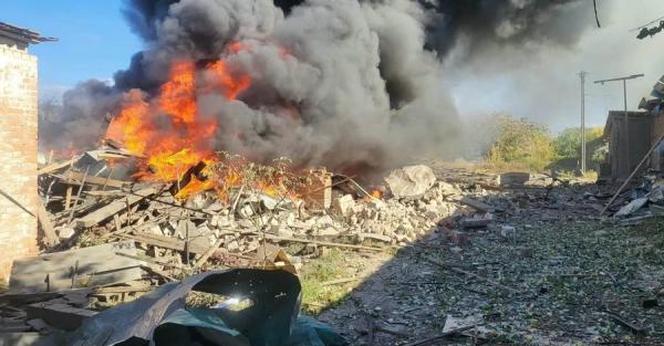 Росіяни завдали авіаударів по Слов’янській громаді: є загибла, серед поранених - дитина - Новини України Росіяни завдали авіаударів по Слов’янській громаді: є загибла, серед поранених - дитина - Новини України