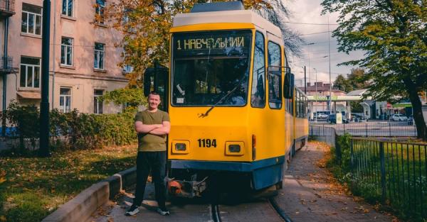 У Львові вперше в Україні водієм трамвая стане ветеран з ампутацією ноги - Новини України У Львові вперше в Україні водієм трамвая стане ветеран з ампутацією ноги - Новини України