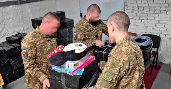 Українські військові доставили дронами ще 600 кг допомоги у заблоковані Олешки - Новини України Українські військові доставили дронами ще 600 кг допомоги у заблоковані Олешки - Новини України