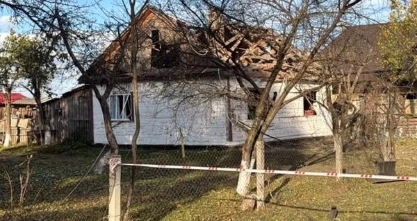 У Рівненській області росіяни напали на будинок багатодітної родини, в результаті чого семеро людей отримали поранення. - Новини України